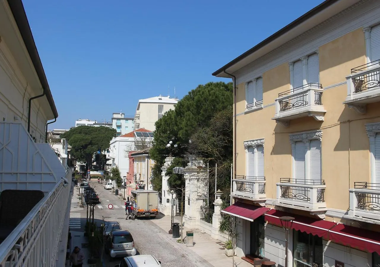 Bmp Apartment Atmosphere 1 Centrale Con Garage Riccione