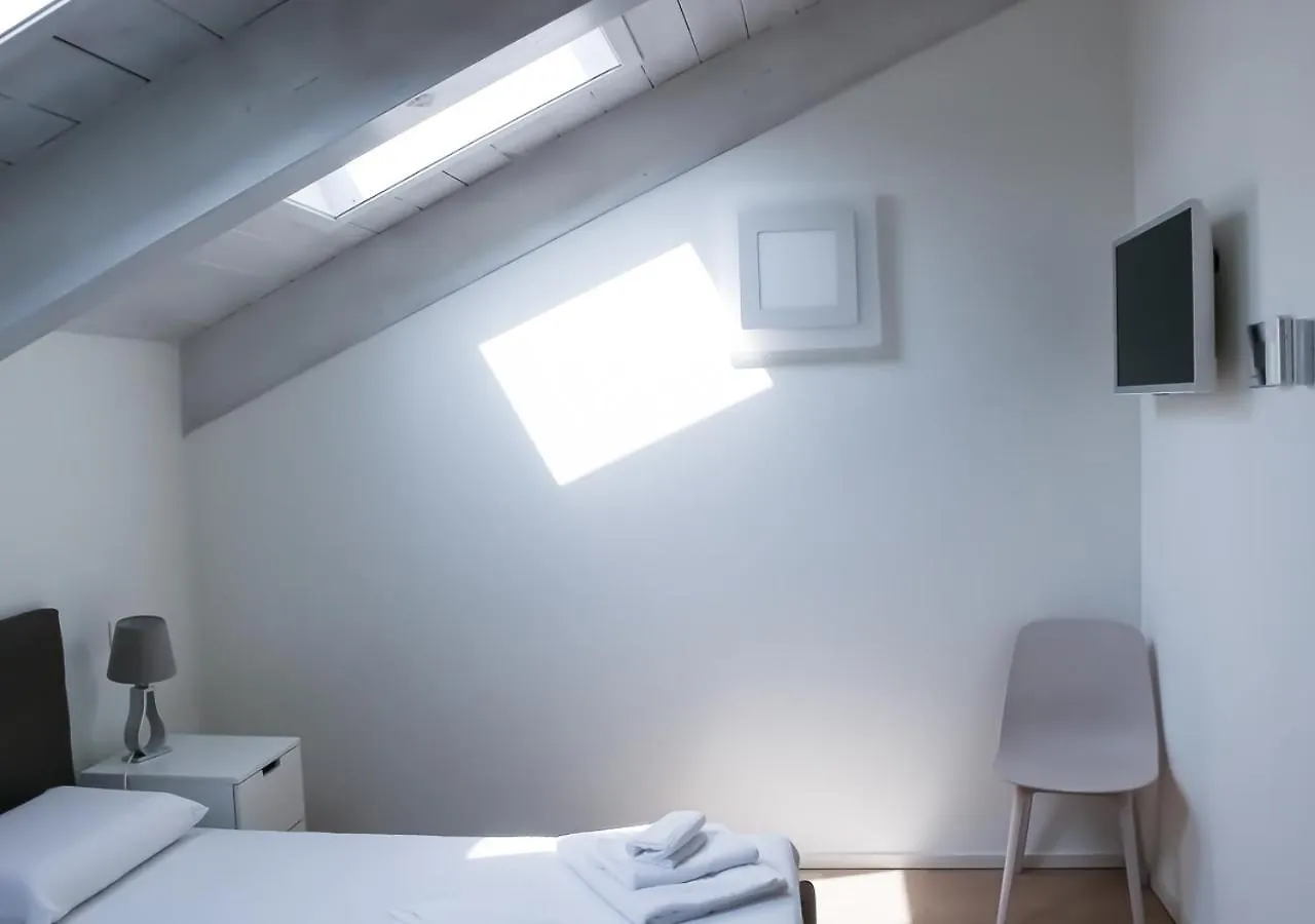 Bmp Apartment Atmosphere 1 Centrale Con Garage Riccione